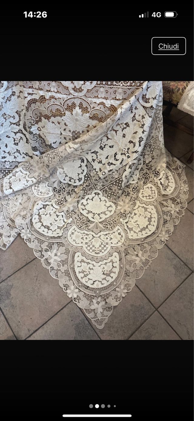 Tovaglia pizzo Burano con 12 tovaglioli