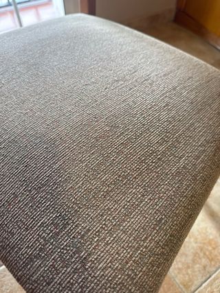 Mesa y sillas de comedor redonda cristal y madera