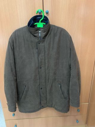 Chaquetón marrón de la marca Gamsol