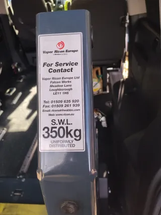 Plataforma elevadora vehículo PMR,i