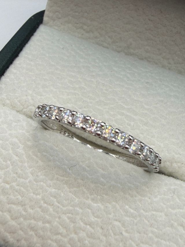 Anello Veretta Moissanite