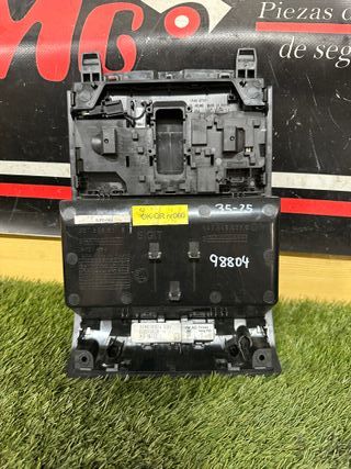 CAJARELES-LUZ-USB-PILOTO- SKODA KAMIQ NW4 2022