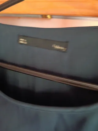 Blusa Sfera Negra Talla L con Cremalleras Doradas