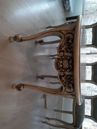 Conjunto mesa y 4 sillas restauradas época