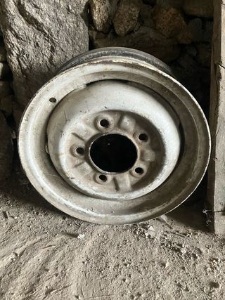 Llanta de acero land Rover