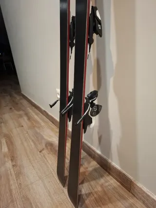 Esquís y bastones Salomon niña