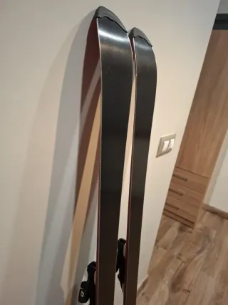 Esquís y bastones Salomon niña