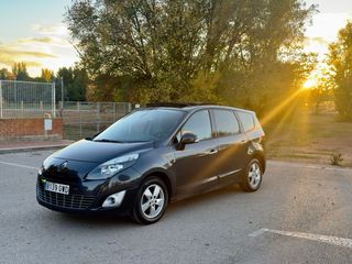 Renault Grand Scenic 2010