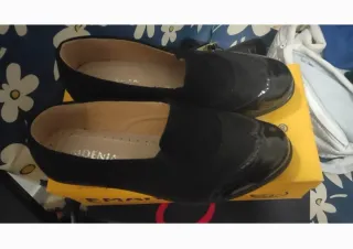 Scarpe basse eleganti nere