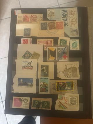 Frammenti di francobolli misti