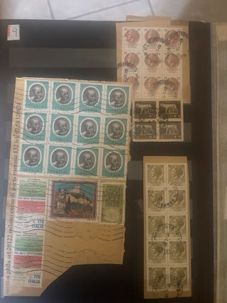 Frammenti di francobolli misti