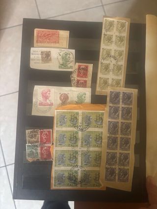 Frammenti di francobolli misti