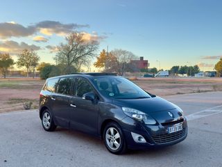 Renault Grand Scenic 2010