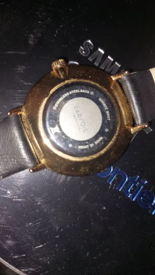 Reloj Daniel Wellington Negro y Dorado