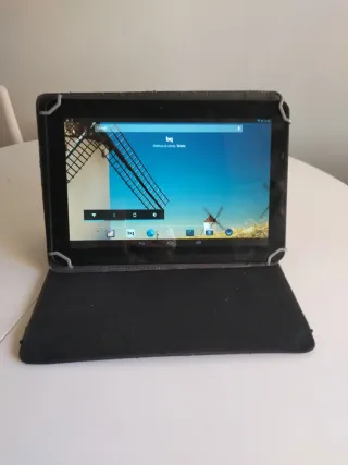 Tablet bq Edison 2 Negra con funda.