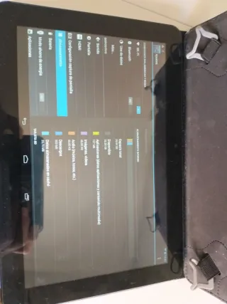 Tablet bq Edison 2 Negra con funda.