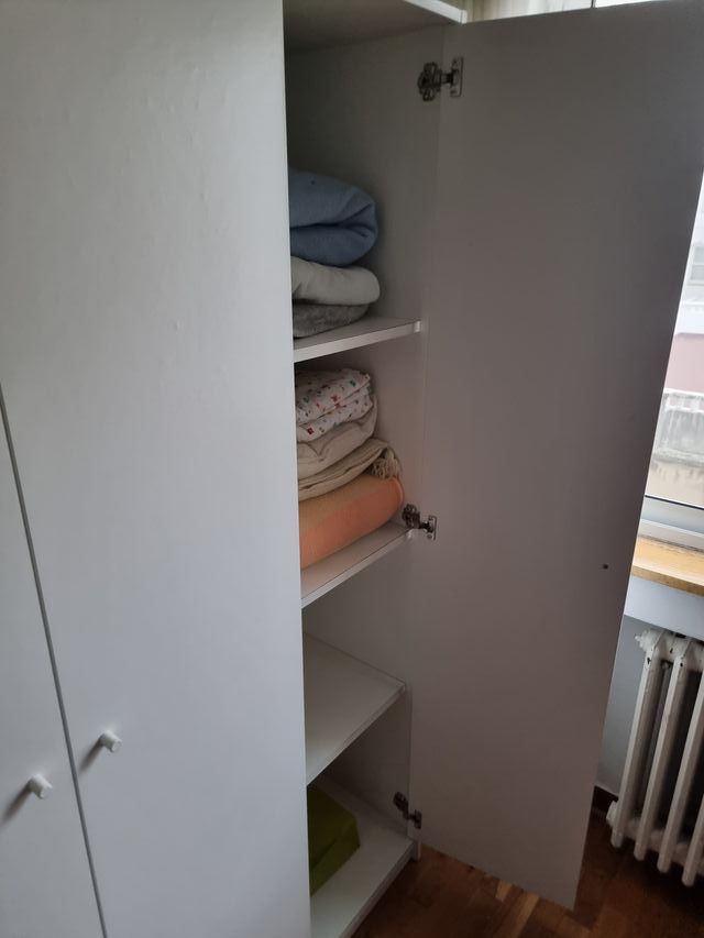 Armario blanco IKEA 3 puertas