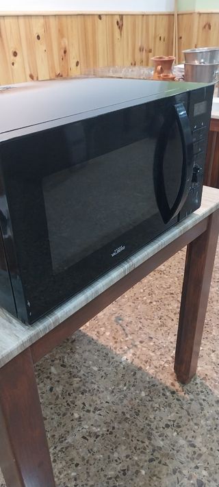 Horno Microondas Profesional