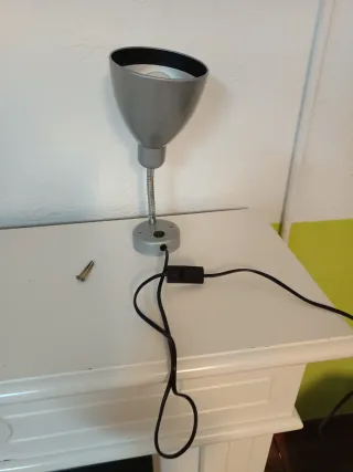 Lámpara de pared gris metal