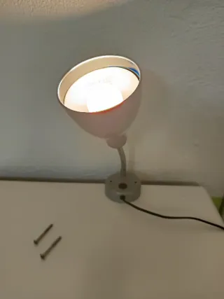 Lámpara de pared gris metal