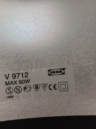 Lámpara de pared gris metal