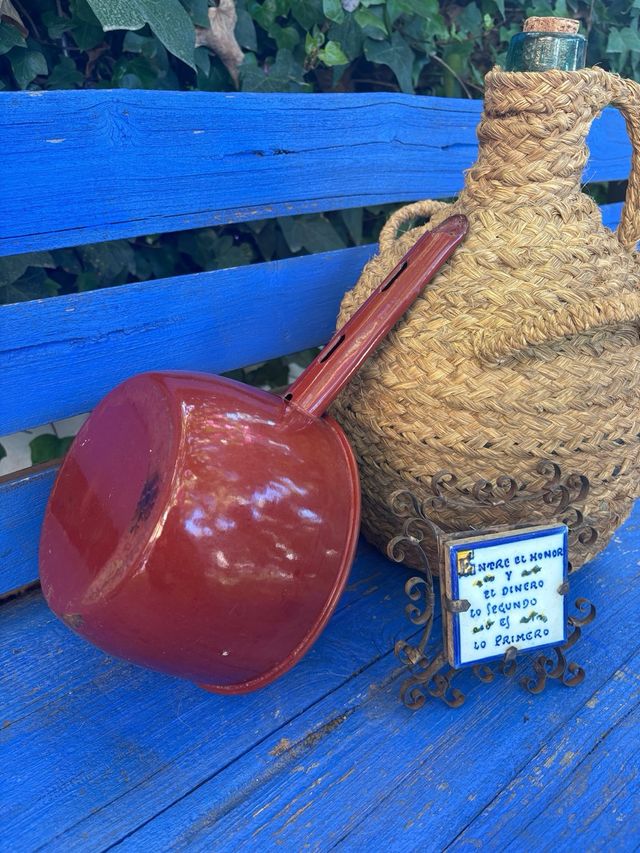 Vecchia pentola smaltata