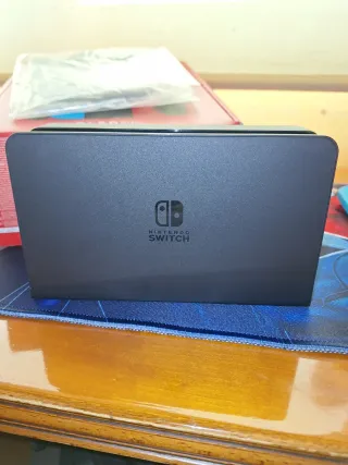 Nintendo Switch OLED Azul y Rojo