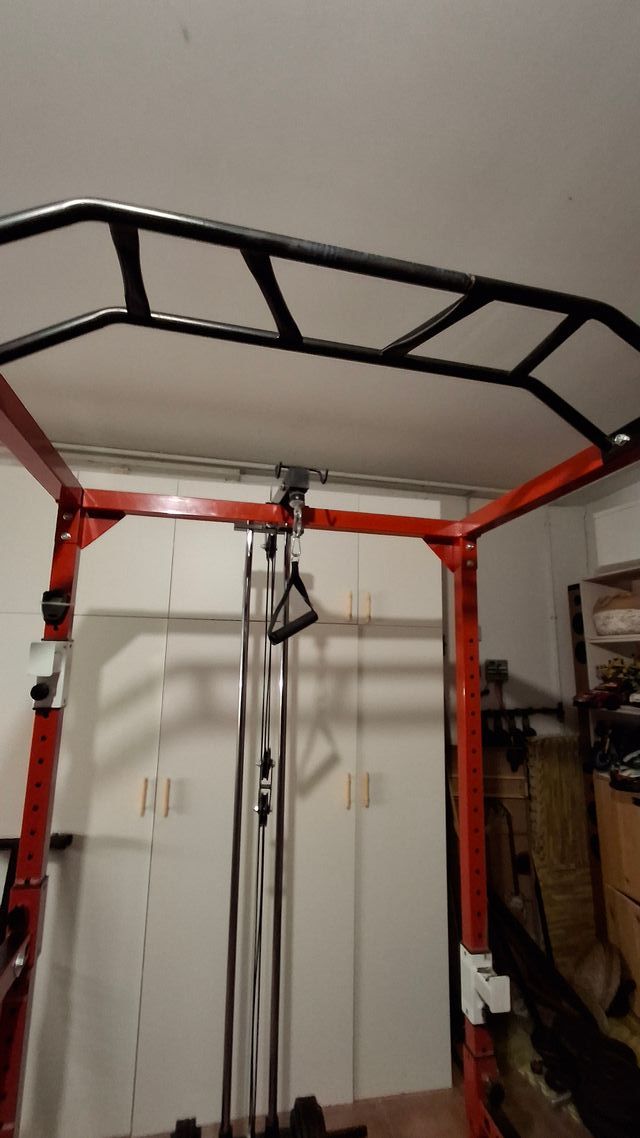 Jaula de musculación con poleas