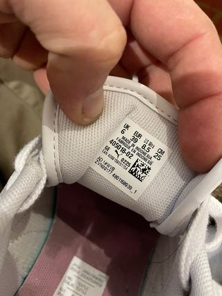 Zapatillas Puma Blancas y Rosas