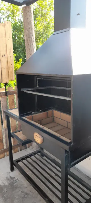 Escaleras, estructuras y muebles de hierro