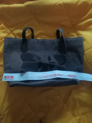 Borsa in panno con fiocco