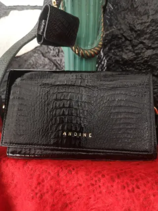 Bolso Bandolera Italiano  Piel Charol ANDINE Negro