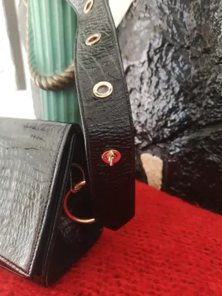 Bolso Bandolera Italiano  Piel Charol ANDINE Negro