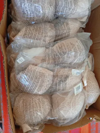 Sujetador Iris & Lilly 38C 36B Beige Encaje