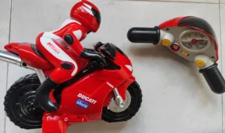 Moto Ducati 1198 RC Chicco