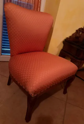 Armadio Chippendale in legno scuro