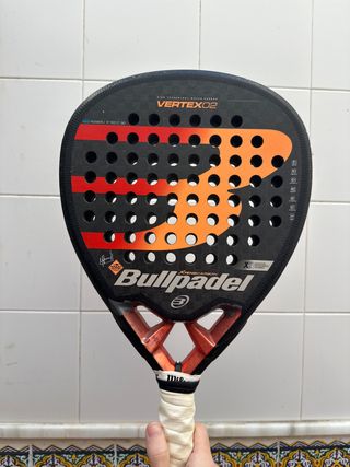 Pala Bullpadel Vertex 02 Carbon