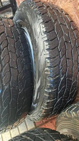 Ruedas Suzuki Cooper y Dunlop