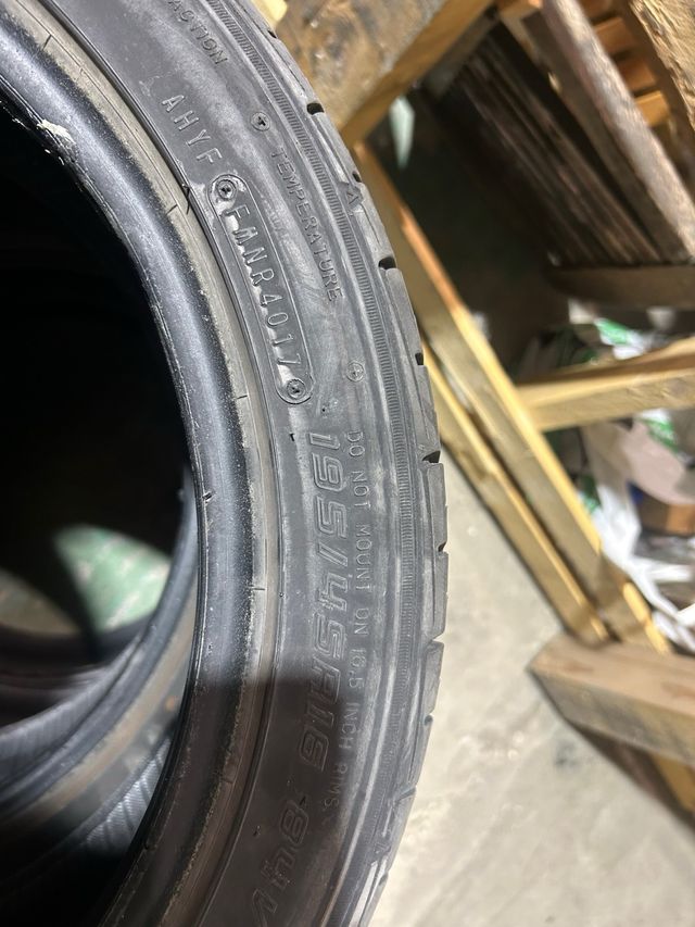 Neumáticos 195/45 R16 84V