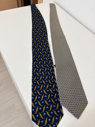Lote 2 corbatas Richel azul y dorado