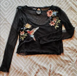 Camiseta Malla Transparente Bershka Flores Pájaro