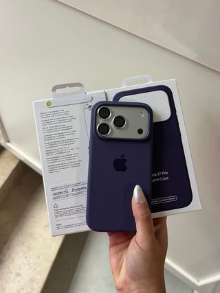 Cover iPhone 17 Pro Silicone Viola Nebbia