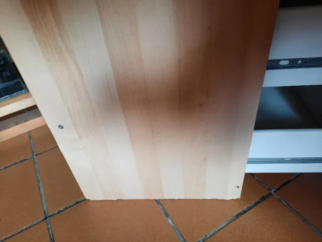 Cómoda de madera clara