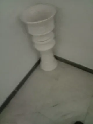 Columna pedestal de porcelana