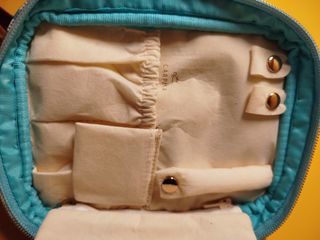 Beauty case Carpisa a righe azzurre