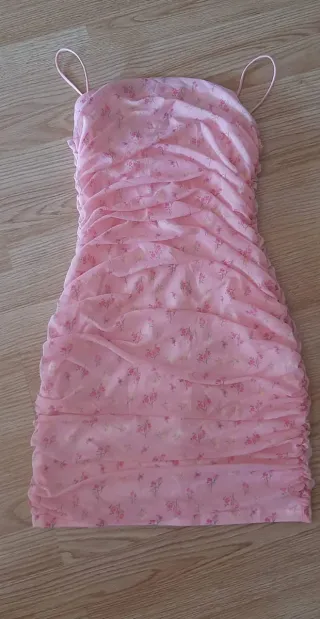 Vestido ajustado floral rosa