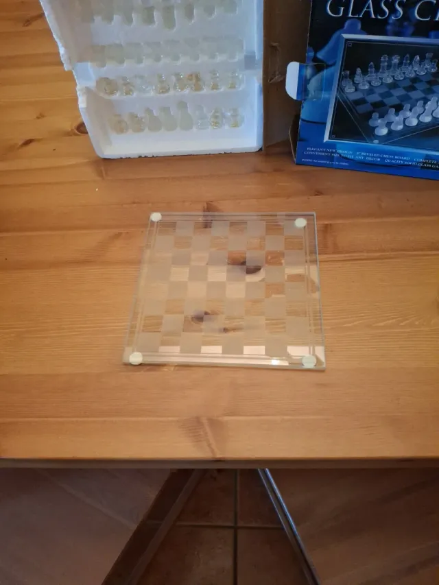 Ajedrez de cristal elegante