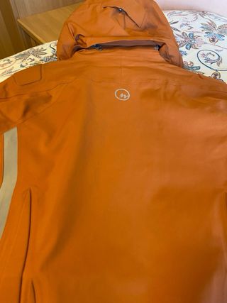 Chaqueta Quechua Naranja y Gris