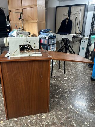 Máquina de coser SIGMA a pedal