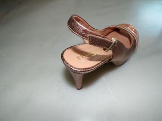 Tacones Pedro Miralles Piel y Pedrería Dorados